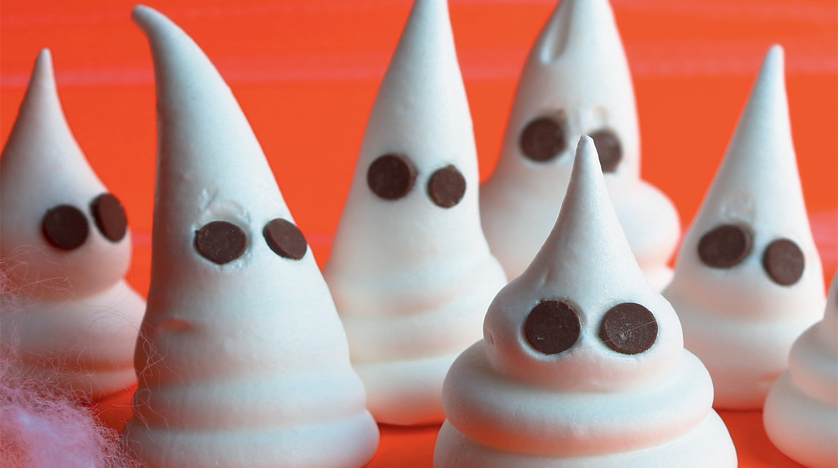 © Photo : Maureen Nicolas. Halloween ghosts, I Love English for Kids! n°243, novembre 2022.