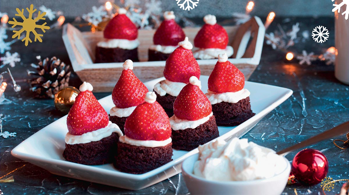 © Photo : Joanna 12/Shutterstock. Santa Hat Brownies, I Love English n°312, décembre 2022.